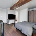 לינה וארוחת בוקר D'hotes Le Plessis 3*